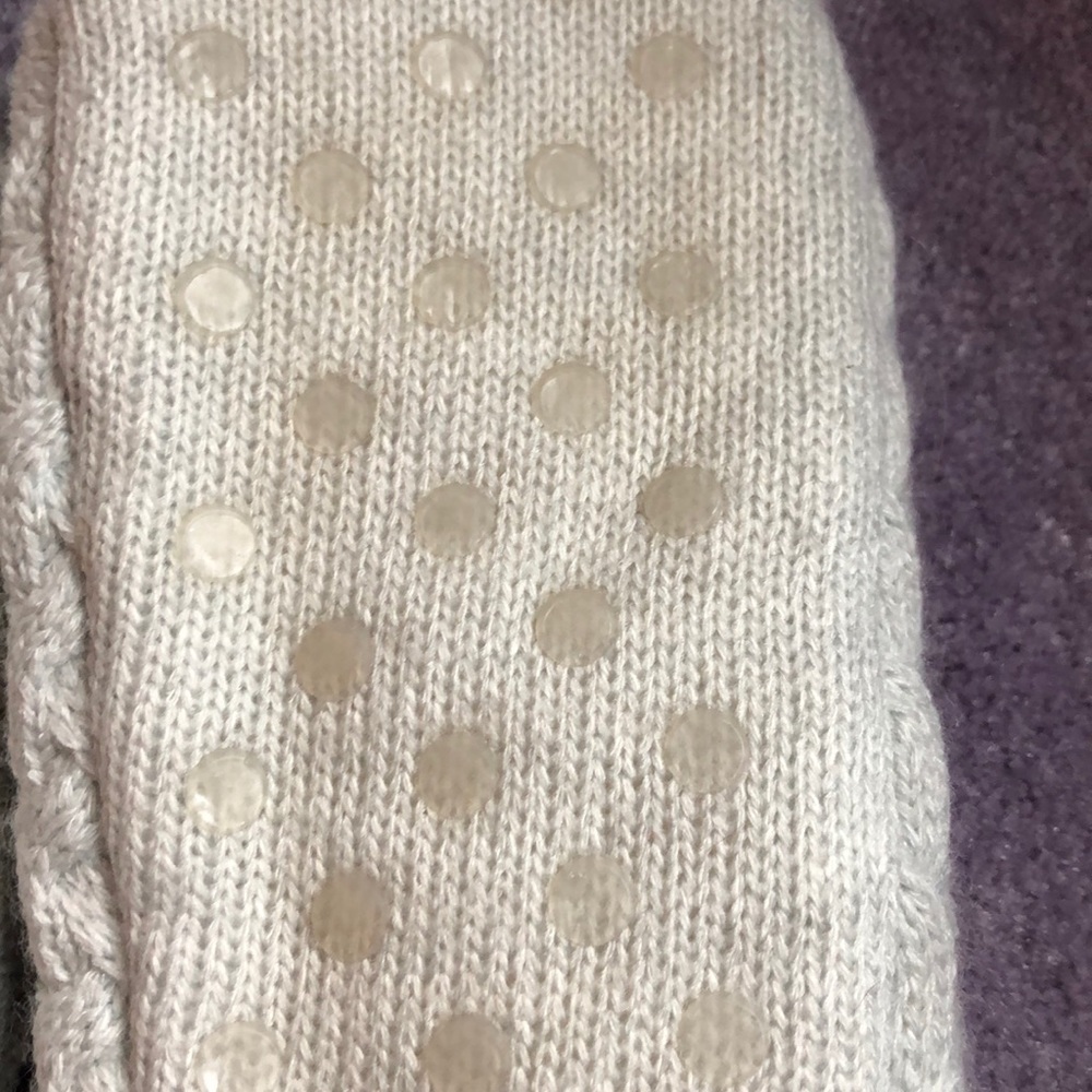 Fuzzy Slippers - Picture 4 of 5